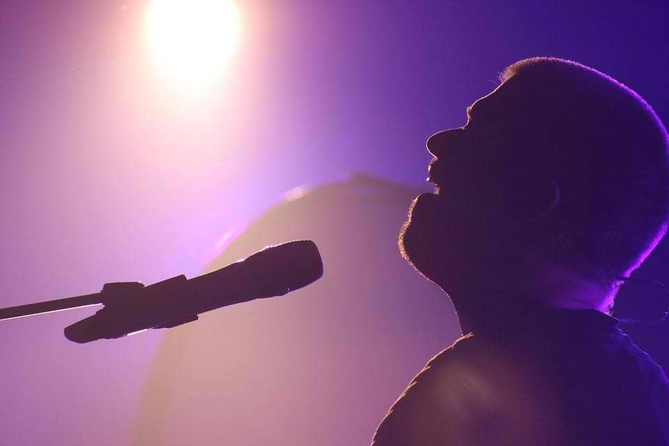 Guy singing